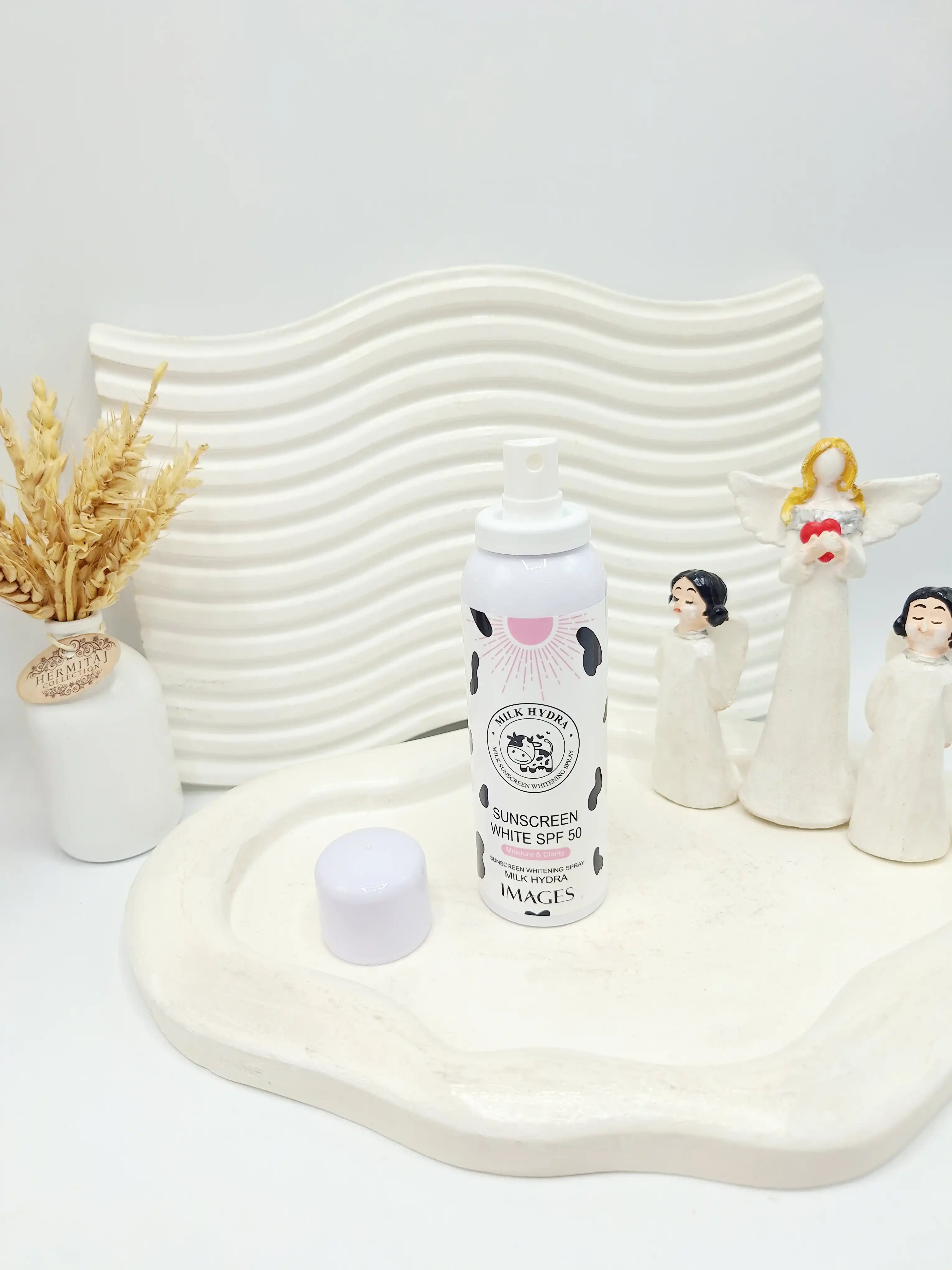 اسپری ضد آفتاب شیر گاو SPF 50 برند ایمیجیز کد 3927